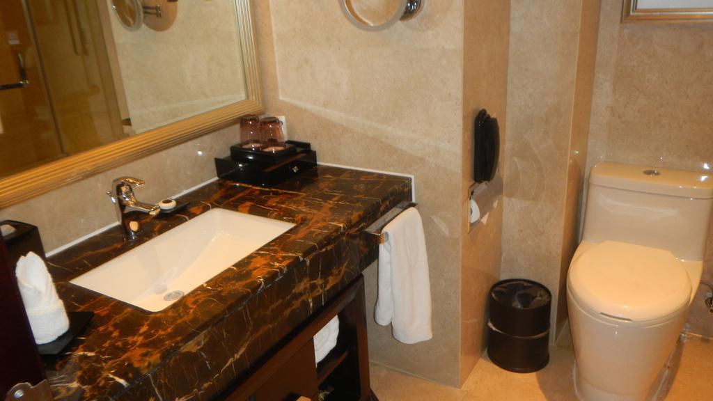 Xi'An Tanglong International Hotel Zewnętrze zdjęcie