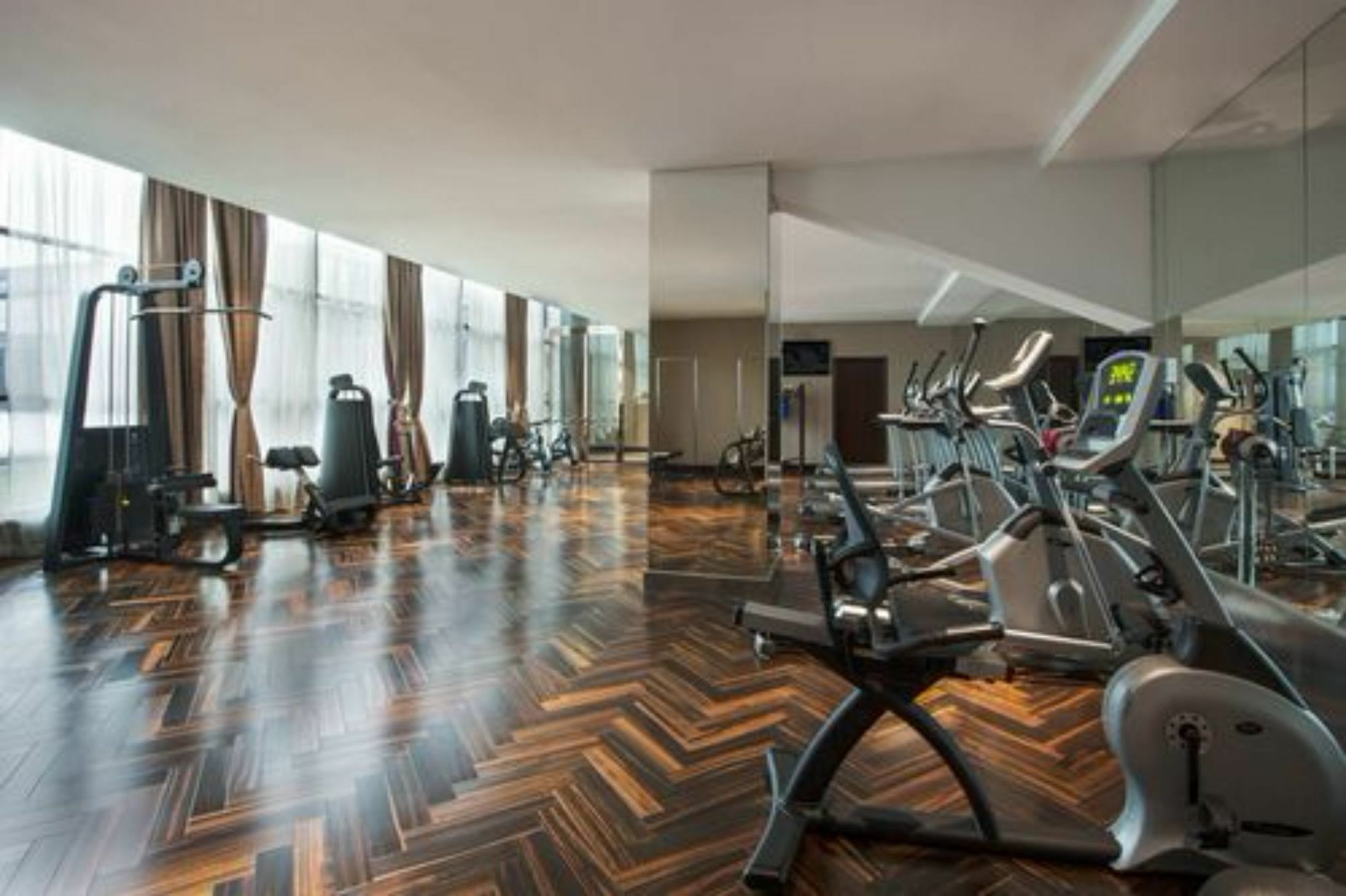 Xi'An Tanglong International Hotel Zewnętrze zdjęcie